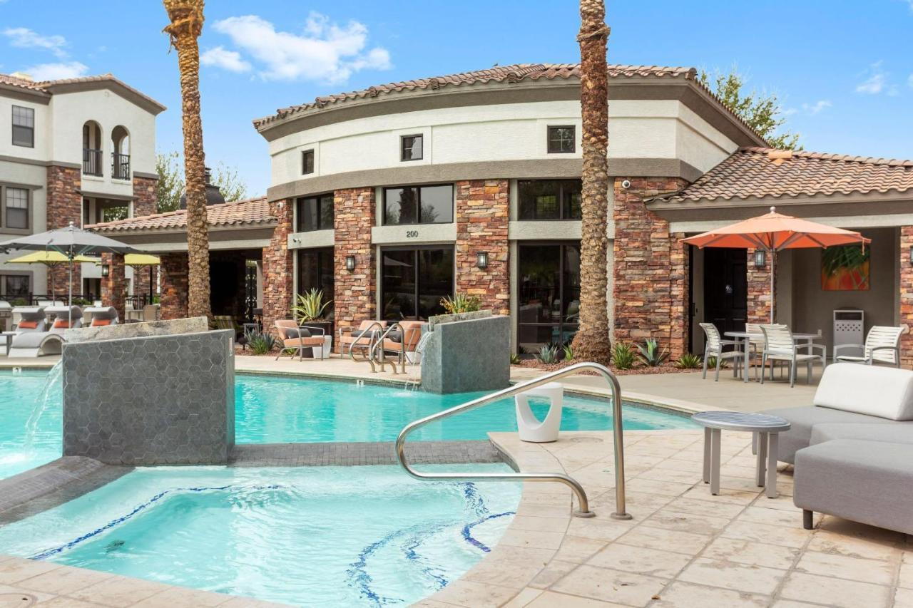 Cozysuites Glendale By The Stadium With Pool 03 Exterior foto